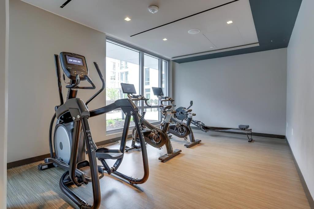 Gorgeous 1 Bedroom At Clarendon With Gym And Rooftop Arlington Extérieur photo