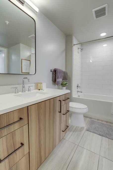 Gorgeous 1 Bedroom At Clarendon With Gym And Rooftop Arlington Extérieur photo