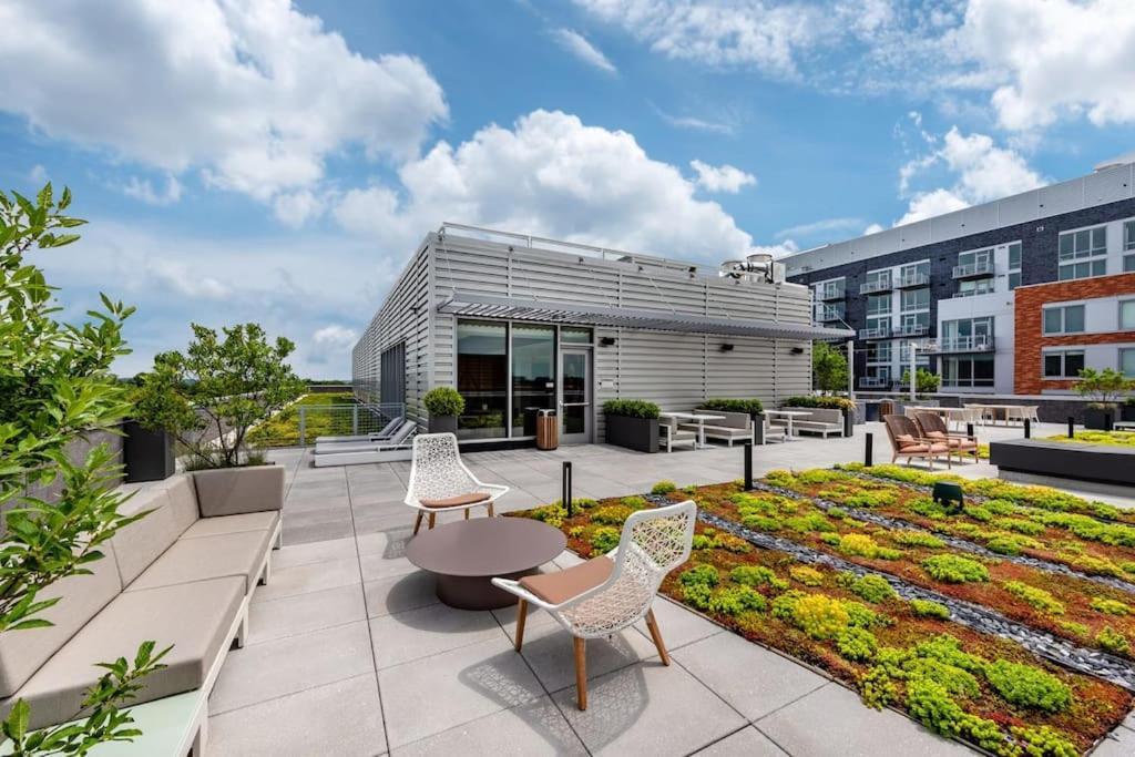Gorgeous 1 Bedroom At Clarendon With Gym And Rooftop Arlington Extérieur photo